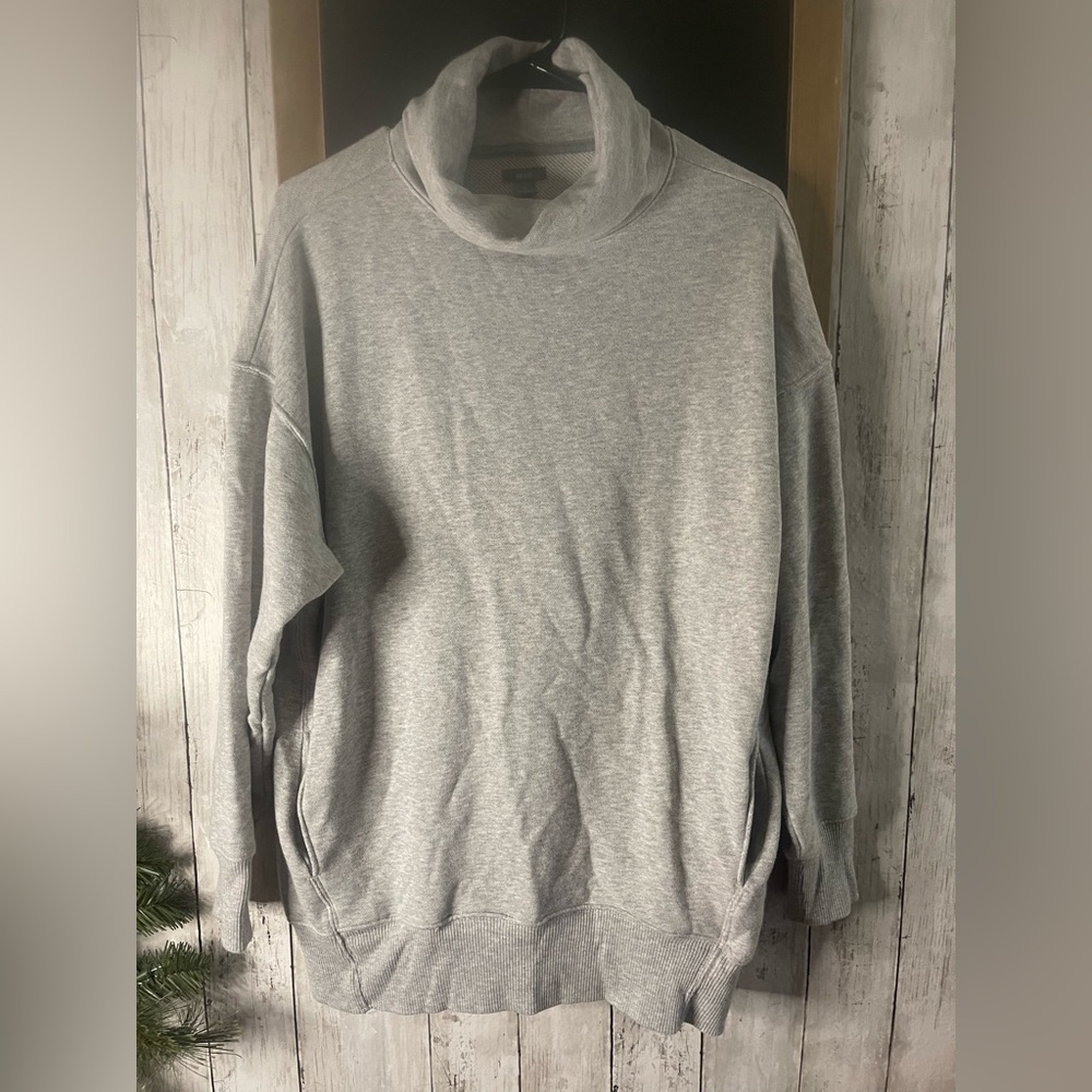 Aerie Turtleneck Oversized Gray Cotton Pockets Sweatshirt in Women’s Small 204